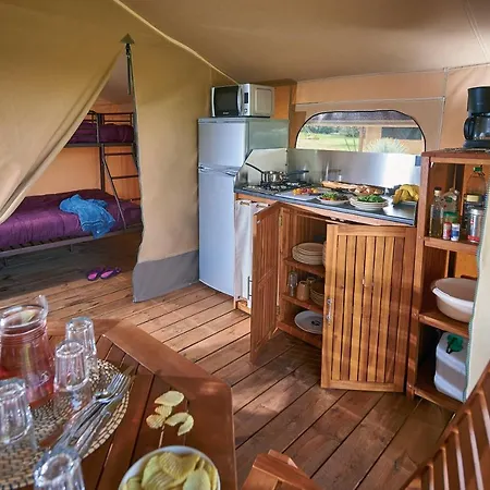 Camping Le Port De Campingplatz *